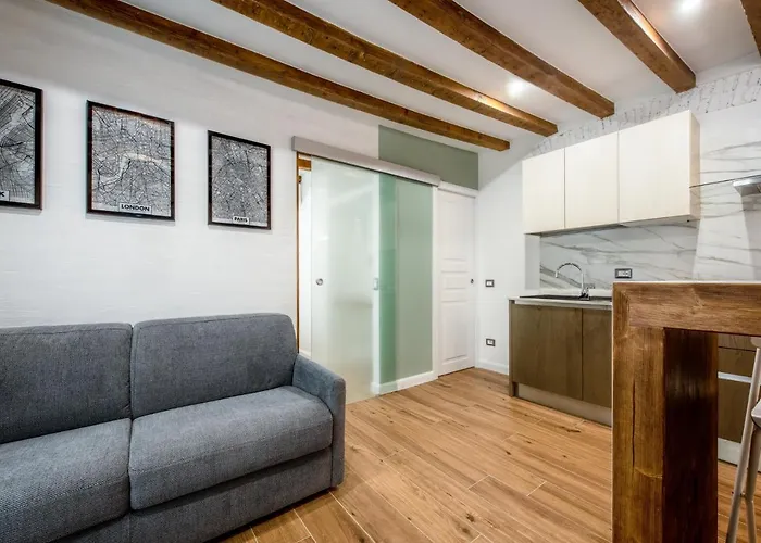 Elegant Suite In Milan Center